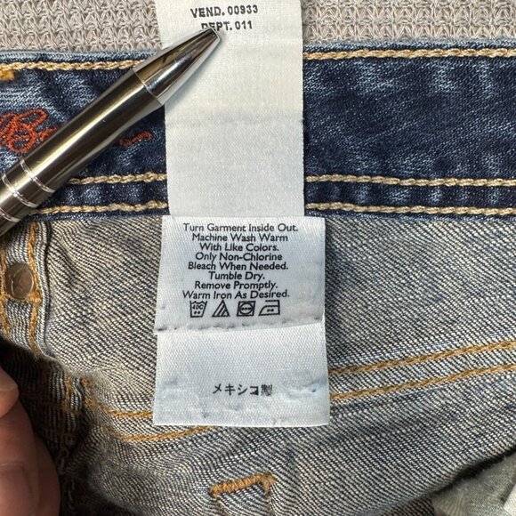 Eddie Bauer Womens Blue Denim Bootcut Jeans Embroidered Natural Fit Size 12R - Picture 15 of 15
